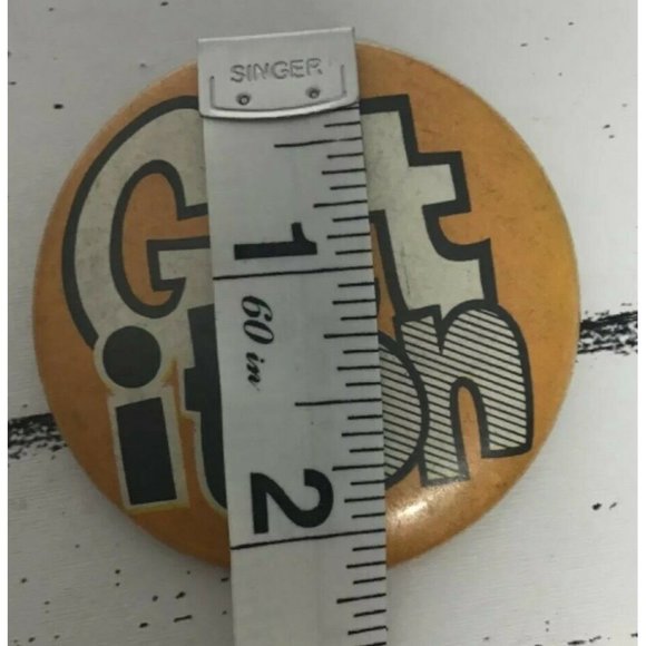 Vintage Get it On Pinback Button Orange Black White 2” - Picture 4 of 4